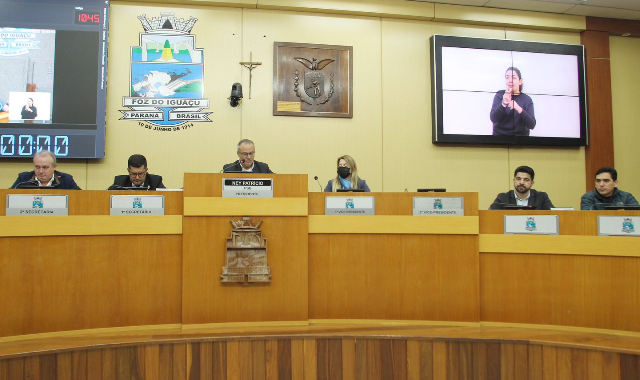 LDO 2024 prevê aumento de 15,1% em Saúde e 12,4% na Educação de Foz