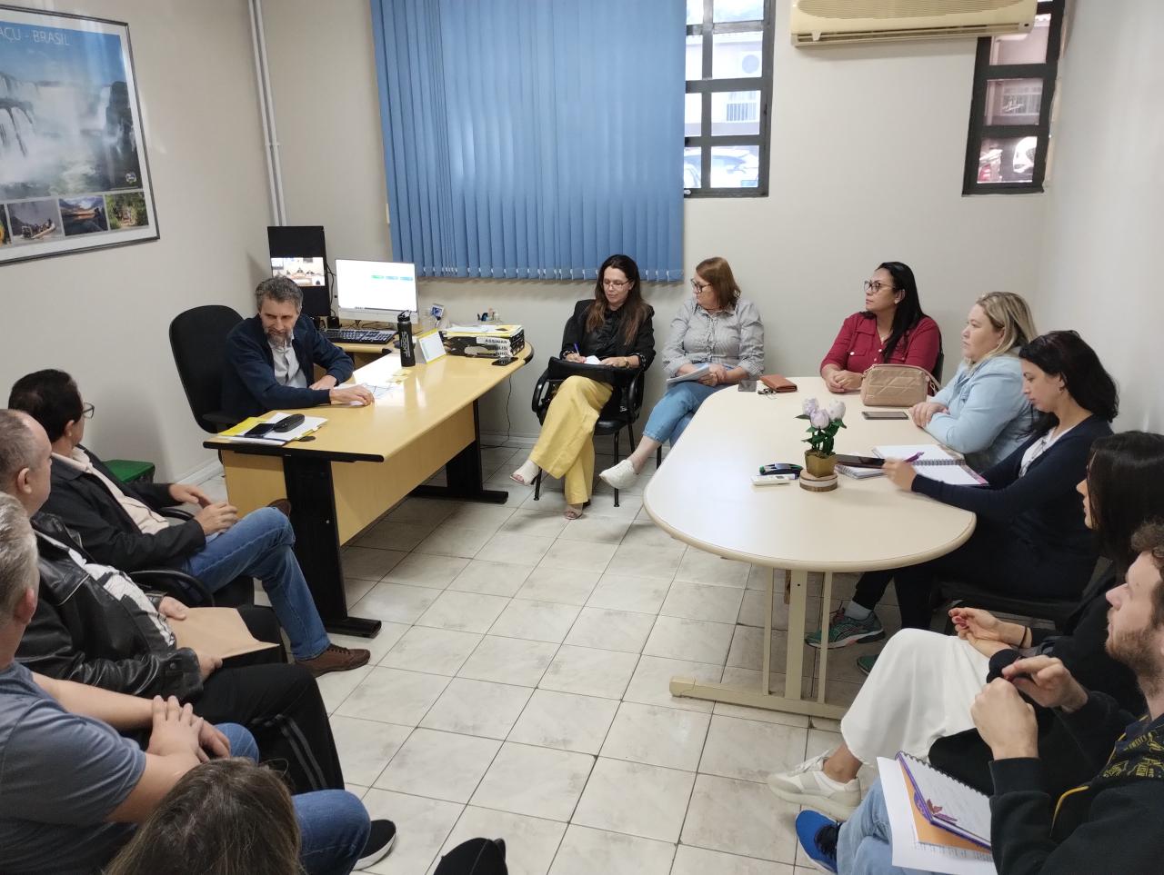 Servidores municipais receberão reposição salarial de 3,83%   retroativo a maio