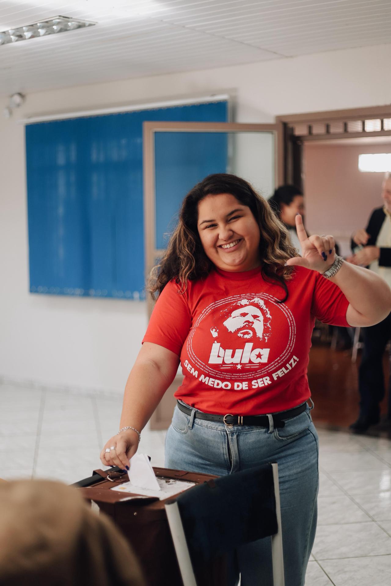 Valentina Rocha assume comando do PT em Foz e marca transição geracional no partido  Vereadora vence disputa municipal com 51,6% dos votos e promete r