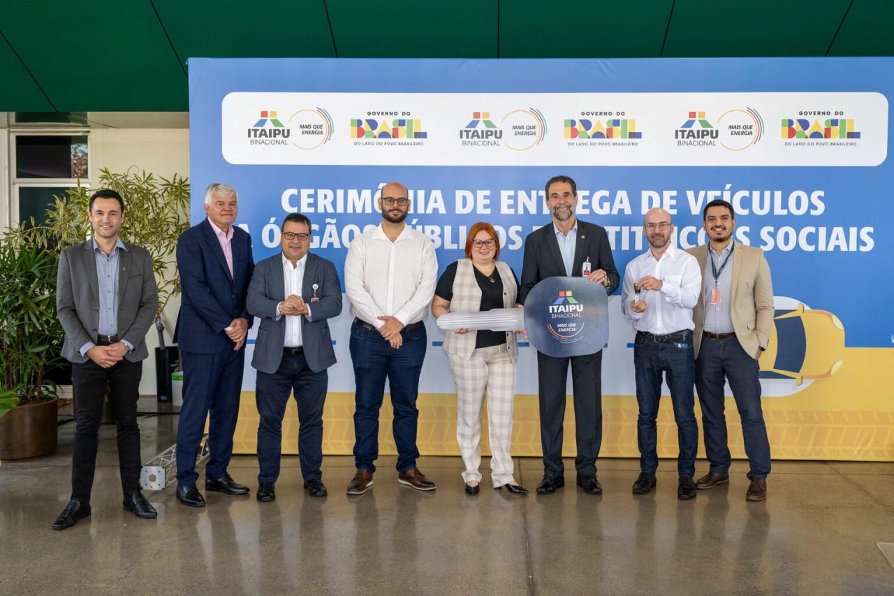 Itaipu doa cinco veículos para órgãos públicos e instituições sociais do Paraná