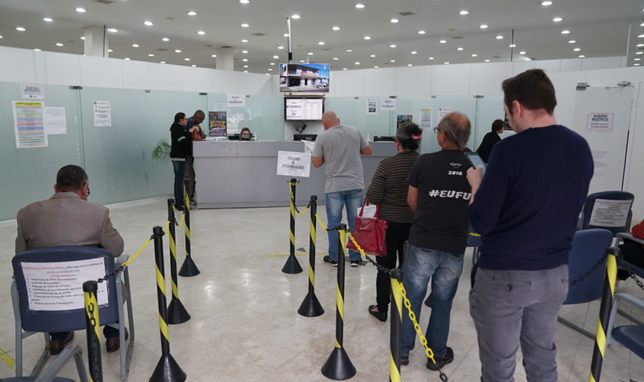 Prefeitura de Foz prorroga vencimento do IPTU e ISS durante implantação de novo sistema