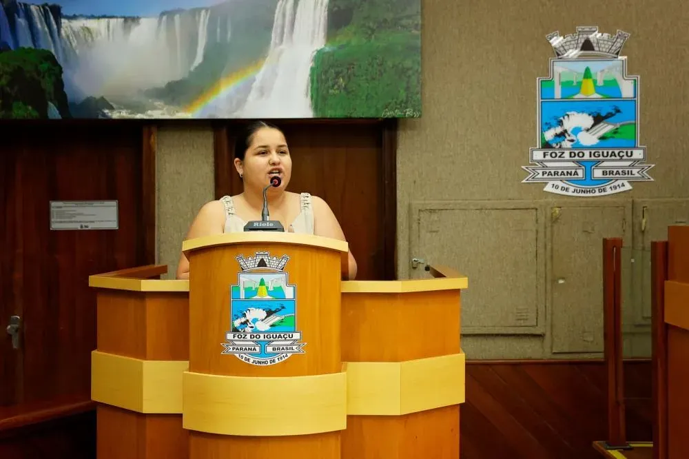 Após veto do prefeito, Valentina Rocha articula com G9 para fazer valer projeto da transparência na saúde
