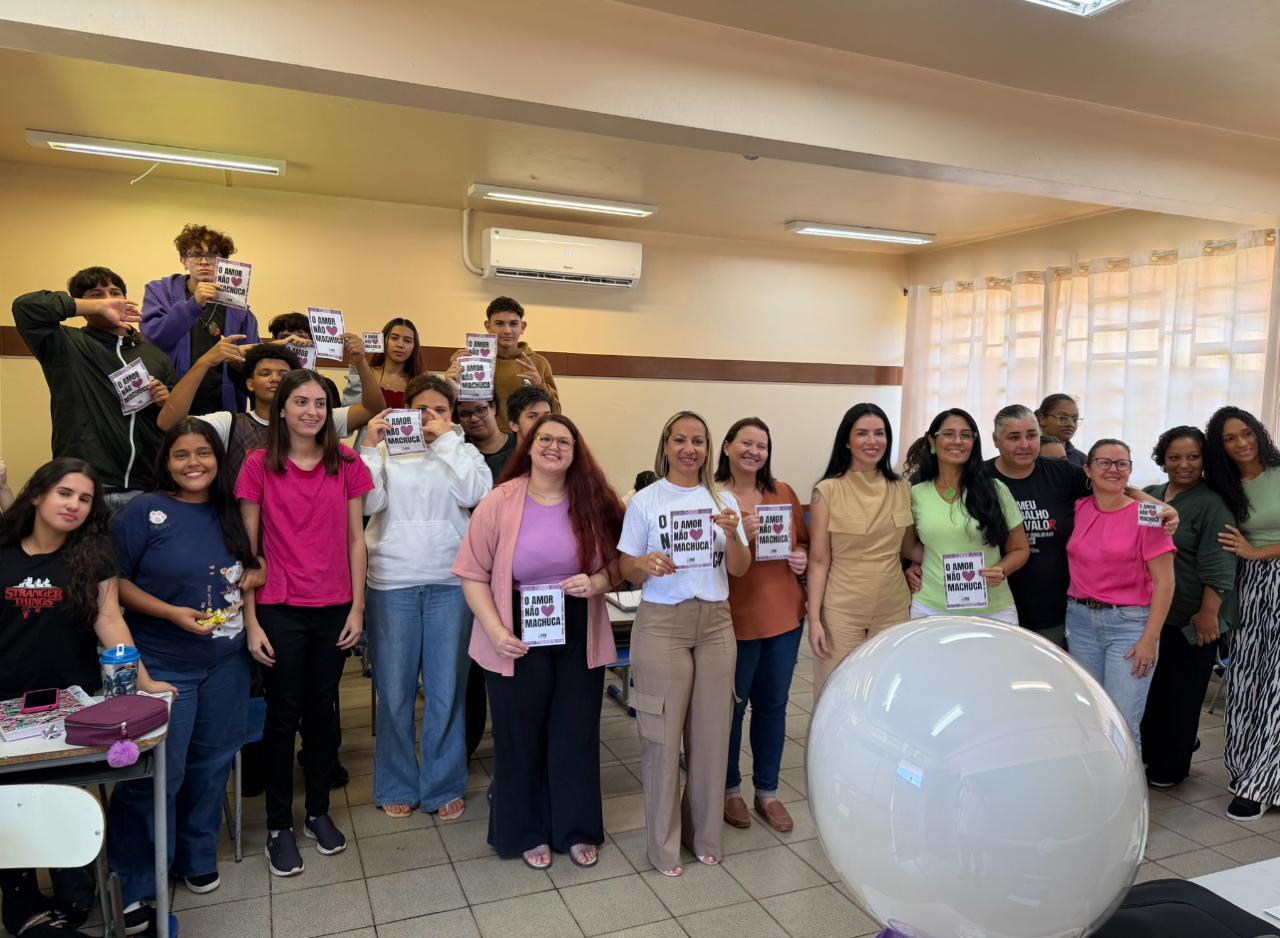 Campanha “O Amor Não Machuca” leva conscientização sobre relacionamentos saudáveis a adolescentes na Vila C