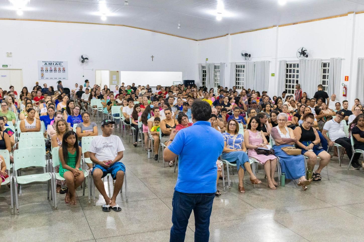 Santa Terezinha de Itaipu debate combate à evasão escolar e responsabilidade familiar