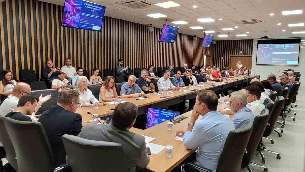 Codefoz debate modernização digital e tecnologias na gestão pública